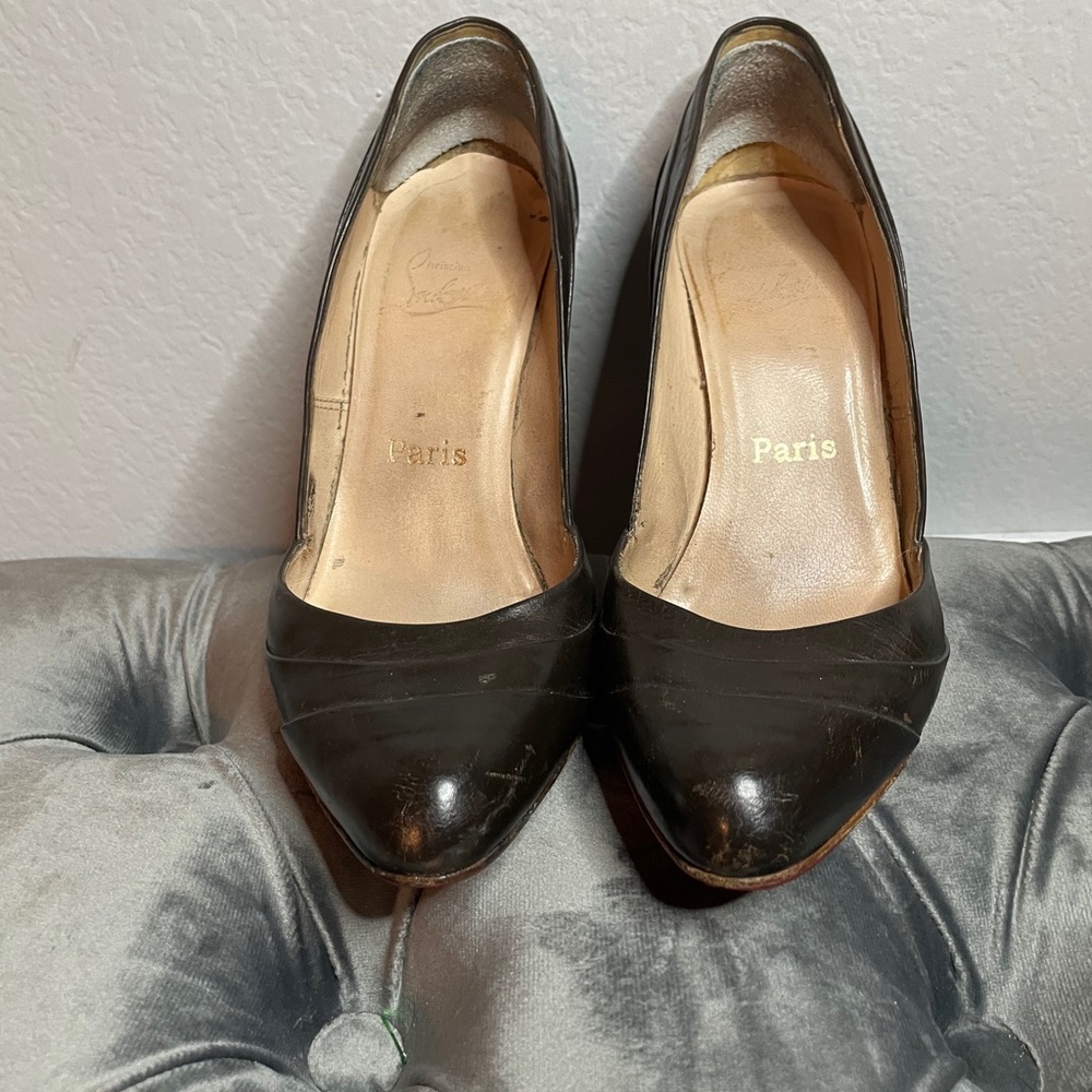 Christian Louboutin Dark Brown Pumps size 39